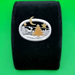 Winter scene with brushed brass and silver brooch